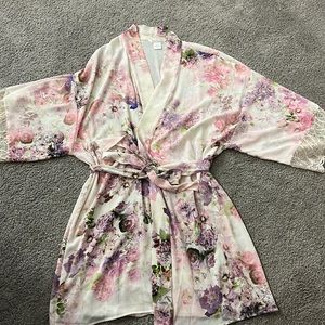 Flora Nikrooz robe